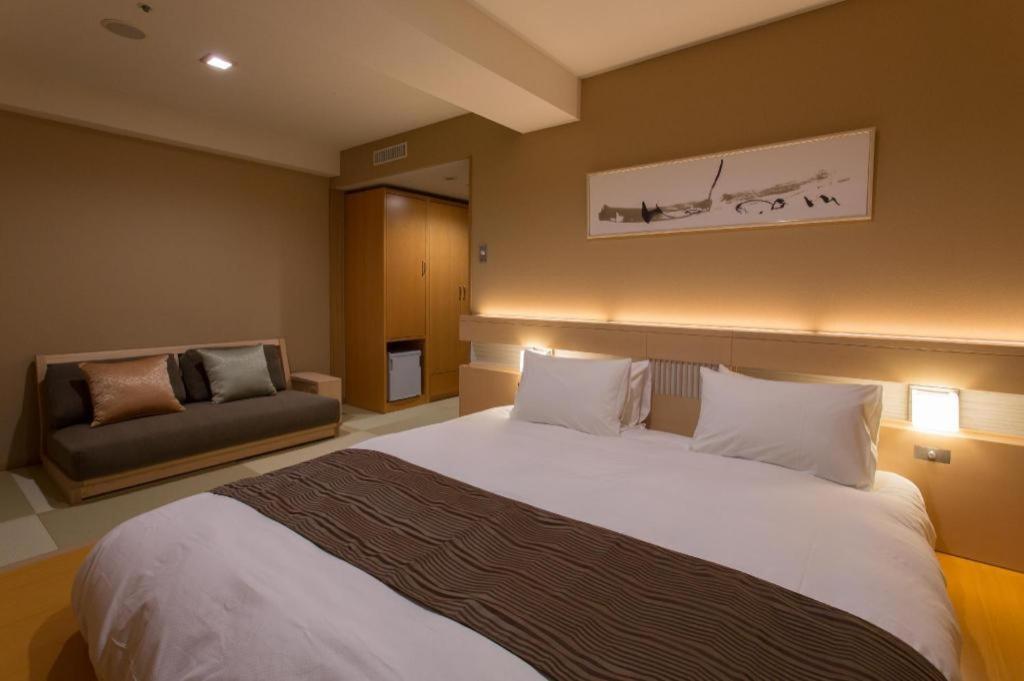 Spa Land Hotel Naito Fuefuki Exterior photo